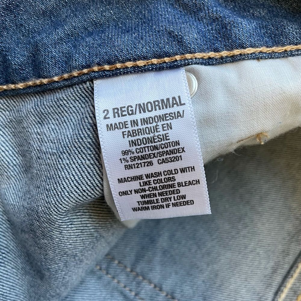 Aeropostale Midi Denim Short - Women’s 2 - Picture 6 of 7